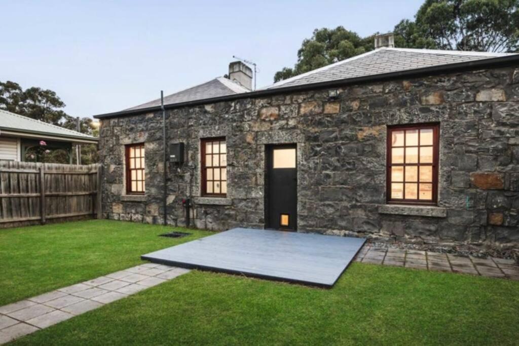 The Old Coach House C1850S Private Cottage - Melbourne, Melbourne